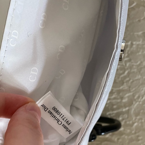 Christian Dior Silver Cosmetic Bag - Picture 6 of 7